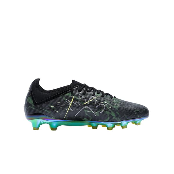 Zapatos de Fútbol Momentum 2.0 MG Negro y Verde Kelme